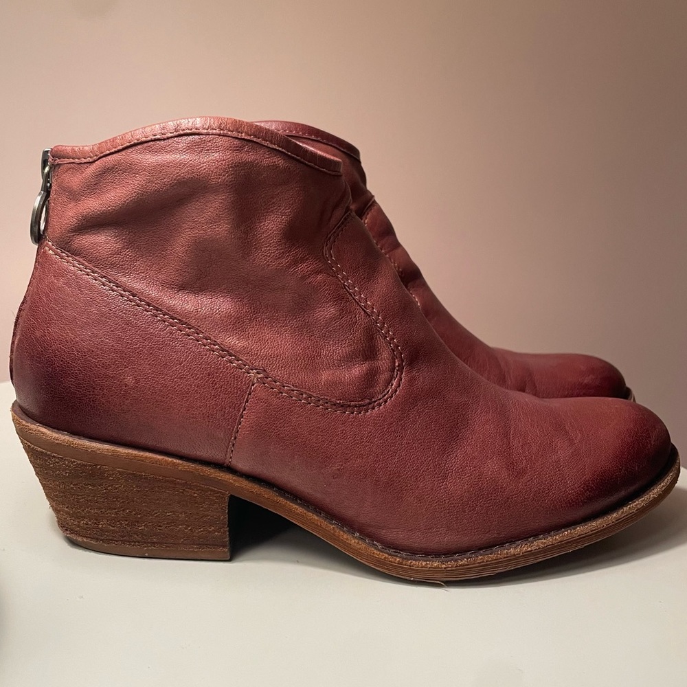 Sofft Brown Booties Size 10